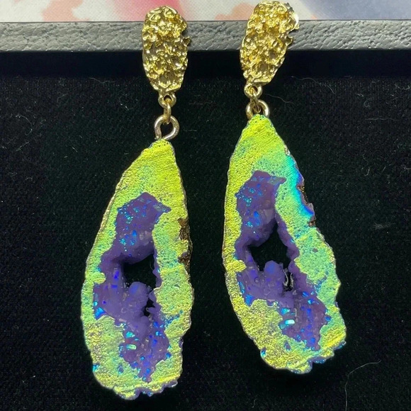 Iridescent purple “Geode” earrings - Picture 1 of 3
